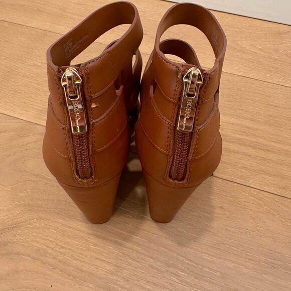 Cognac Brown BCBGeneration Maya Wedge Sandal Sz 8 - Picture 5 of 10